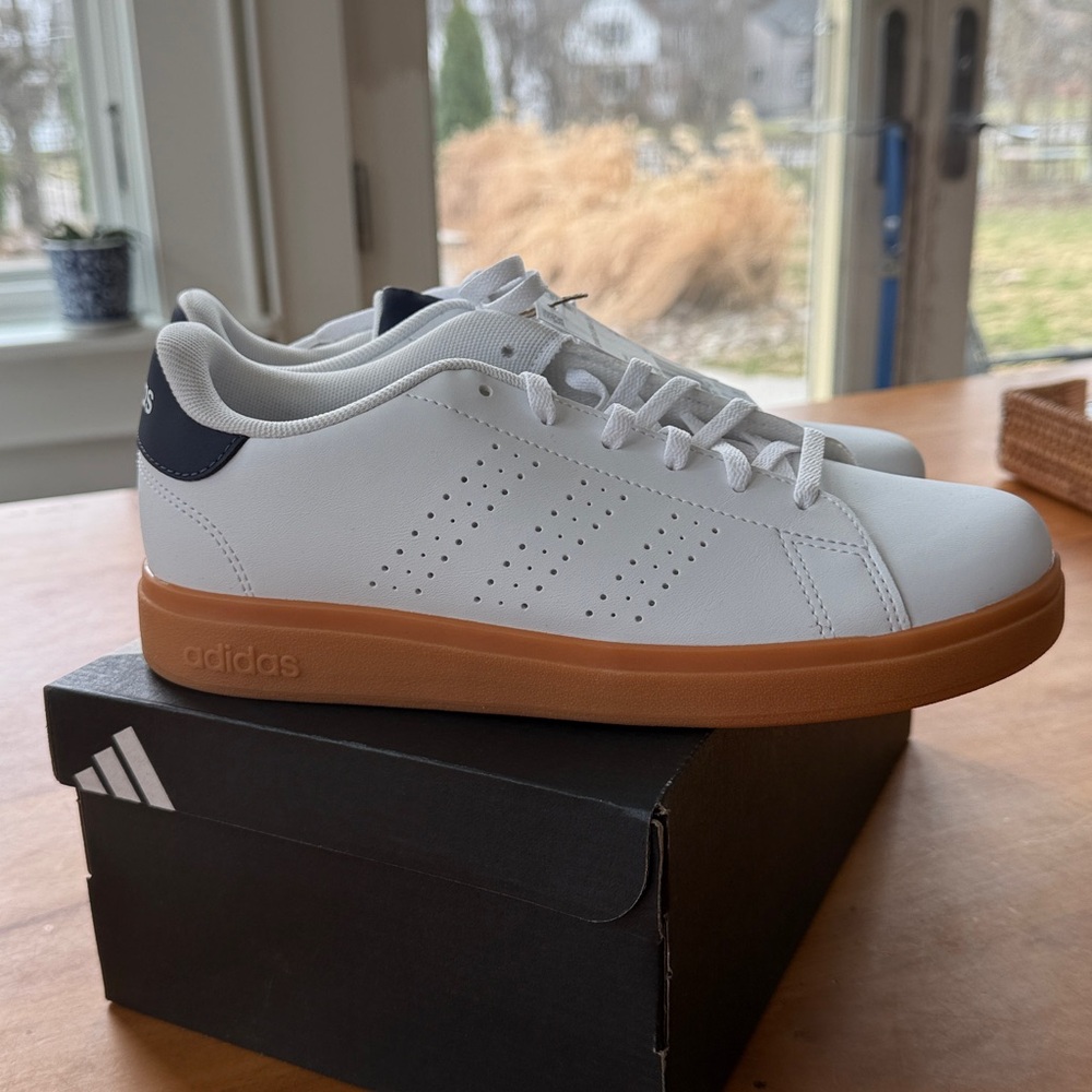 NWT boys adidas tennis shoes. Size 6 youth. - Picture 4 of 4